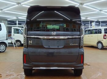 N-BOXカスタム Ｌ 後期型 純正ナビ・ＴＶ 4WD