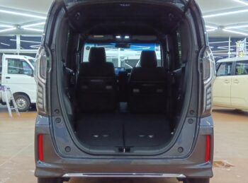 N-BOXカスタム Ｌ 後期型 純正ナビ・ＴＶ 4WD