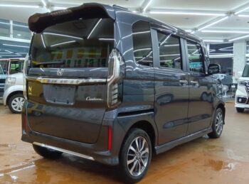 N-BOXカスタム Ｌ 後期型 純正ナビ・ＴＶ 4WD