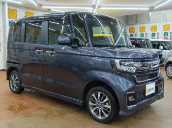 N-BOXカスタム Ｌ 後期型 純正ナビ・ＴＶ 4WD