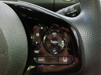 N-BOXカスタム Ｌ 後期型 純正ナビ・ＴＶ 4WD