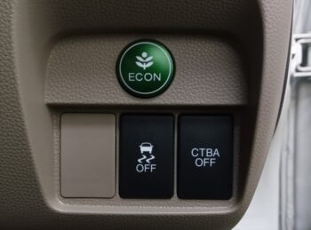 N-ONE G・Aパッケージ　純正ナビＴＶバックモニター　4ＷＤ