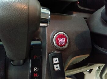 N-ONE G・Aパッケージ　純正ナビＴＶバックモニター　4ＷＤ