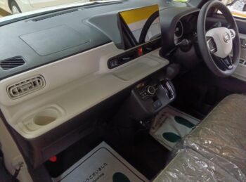 ムーヴキャンバス ストライプスＧターボ　純正9インチナビＴＶ　パノラマモニター 4WD