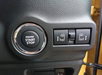 スペーシア ハイブリッドX 未使用車 4WD