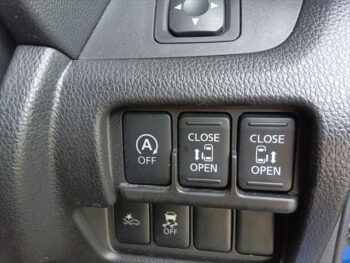 eKスペースカスタム Ｔ ターボ ｅアシスト 4WD