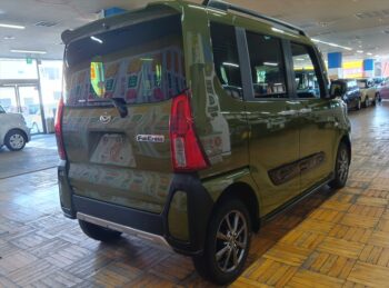 タント ファンクロス　純正ナビＴＶ　バックカメラ 4WD