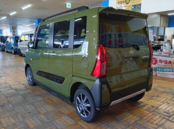 タント ファンクロス　純正ナビＴＶ　バックカメラ 4WD