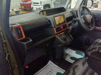 タント ファンクロス　純正ナビＴＶ　バックカメラ 4WD