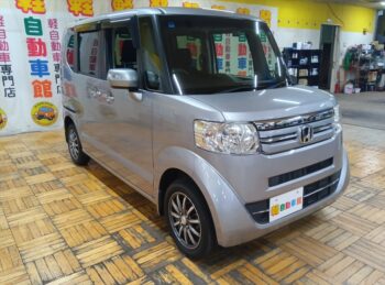 N-BOX Ｇ　ＳＳパッケージ　純正ナビＴＶ　バックカメラ 4WD