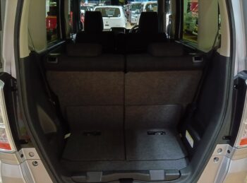 N-BOX Ｇ　ＳＳパッケージ　純正ナビＴＶ　バックカメラ 4WD