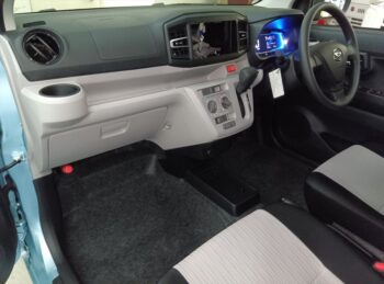 ミライース X　SAⅢ　バックカメラ付　4WD