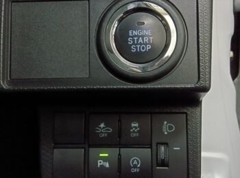 タント L　社外ナビTVバックカメラ　4WD