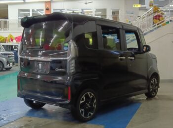 N-BOXカスタム G・EXターボ　4WD