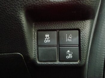 N-BOXカスタム G・EXターボ　4WD