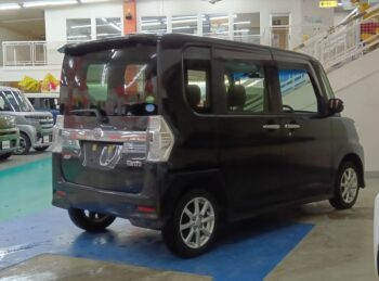 タントカスタム X　トップエディションSA　ナビバックカメラ　4WD