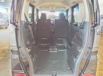 N-BOX+カスタム Ｇ・ターボパッケージ　社外ナビＴＶ　バックカメラ 4WD