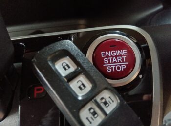 N-BOX+カスタム Ｇ・ターボパッケージ　社外ナビＴＶ　バックカメラ 4WD