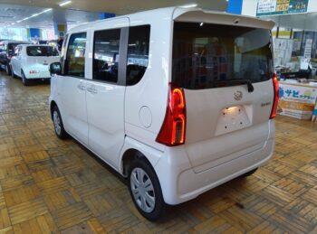 タント Ｌ　純正ナビＴＶ　バックカメラ 4WD