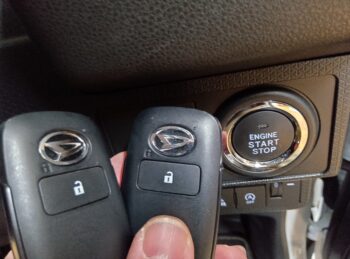 タント Ｌ　純正ナビＴＶ　バックカメラ 4WD