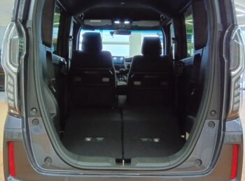 N-BOXカスタム Ｌ 後期型　純正ナビＴＶ・バックカメラ 4WD