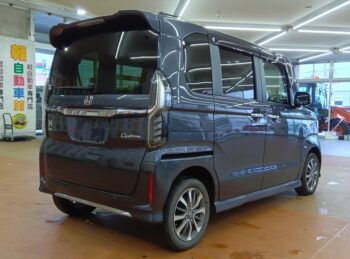 N-BOXカスタム Ｌ 後期型　純正ナビＴＶ・バックカメラ 4WD