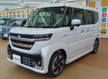 スペーシアカスタム ハイブリッドＸＳ　全方位モニター付純正ナビＴＶ スズキコネクト 未使用車  4WD