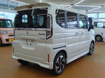 スペーシアカスタム ハイブリッドＸＳ　全方位モニター付純正ナビＴＶ スズキコネクト 未使用車  4WD