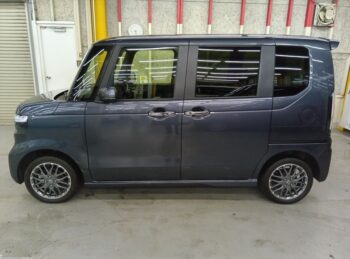 N-BOXカスタム ターボ ナビTV バックカメラ 4WD