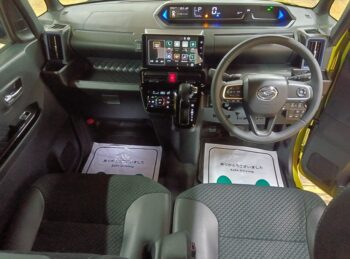 タントカスタム ＲＳ　スタイルセレクション ターボ　純正スマホ連携ディスプレイオーディオ付 4WD