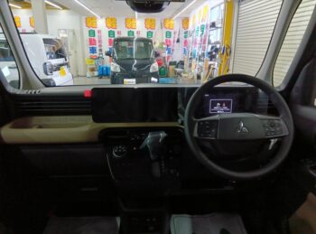 デリカミニ T プレミアム デリマルパッケージ ターボ 届出済未使用車 4WD