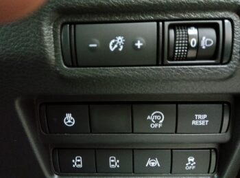 デリカミニ T プレミアム デリマルパッケージ ターボ 届出済未使用車 4WD