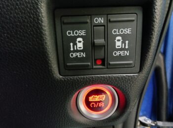 N-BOXカスタム G・L ターボ ホンダセンシング 純正８インチナビTV バックカメラ 4WD