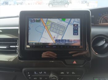 N-BOXカスタム Ｇ・Ｌ ホンダセンシング 社外ナビ・バックカメラ 4WD