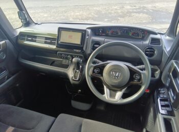 N-BOXカスタム Ｇ・Ｌ ナビＴＶ バックカメラ