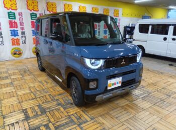 デリカミニ T プレミアム デリマルパッケージ  4WD　ターボ　届出済未使用車