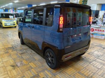 デリカミニ T プレミアム デリマルパッケージ  4WD　ターボ　届出済未使用車