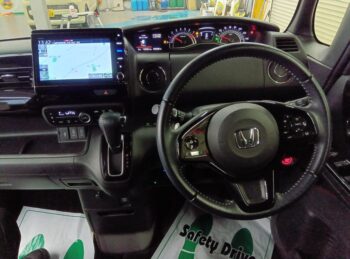N-BOXカスタム L ターボ 純正ナビTV 後期型 4WD