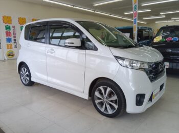 デイズ ハイウェイスターGターボ　純正ナビTVアラウンドビューモニター　4WD