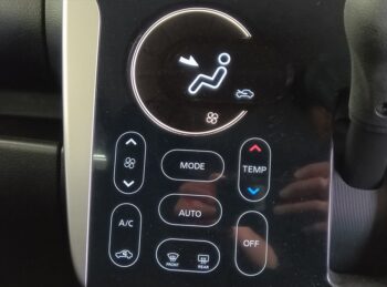 デイズ ハイウェイスターGターボ　純正ナビTVアラウンドビューモニター　4WD