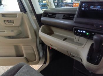 N-BOX Ｇ・スロープ　福祉車両　車いす仕様 4WD