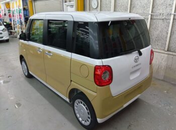 ムーヴキャンバス ストライプスX 未使用車 4WD