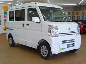 エブリイバン ＰＣ６型 純正バックアイカメラ付ディスプレイオーディオ  未使用車 4WD