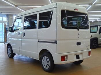 エブリイバン ＰＣ６型 純正バックアイカメラ付ディスプレイオーディオ  未使用車 4WD