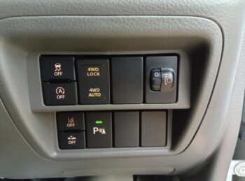 エブリイバン ＰＣ６型 純正バックアイカメラ付ディスプレイオーディオ  未使用車 4WD