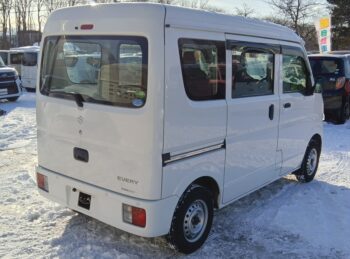 エブリイバン PA セーフティサポート ナビ・バックカメラ 4WD