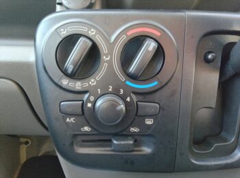 エブリイバン PA セーフティサポート ナビ・バックカメラ 4WD