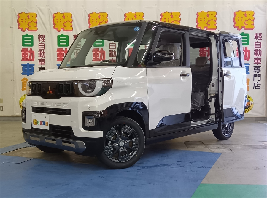 デリカミニ T プレミアム デリマルパッケージ ターボ　未使用車 4WD