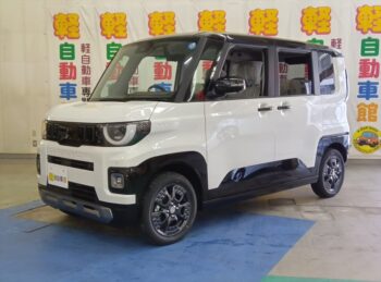 デリカミニ T プレミアム デリマルパッケージ ターボ　未使用車 4WD