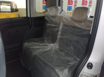 デリカミニ T プレミアム デリマルパッケージ ターボ　未使用車 4WD